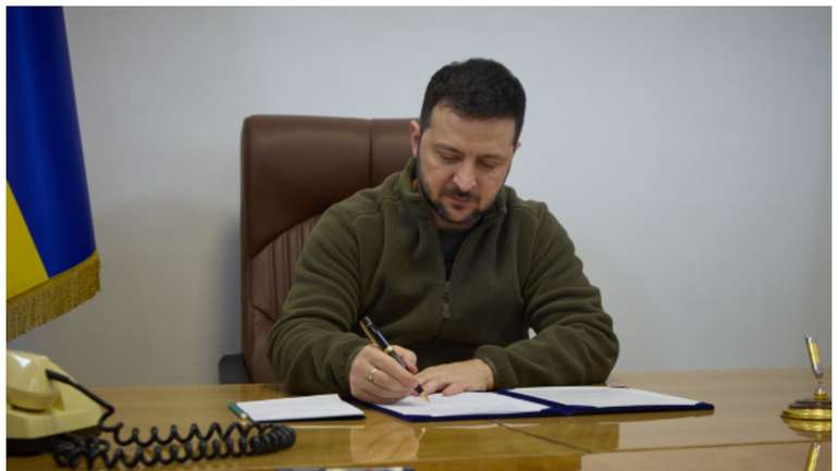 Чудеса кадрової політики від найвеличнішого лідора Всесвіту