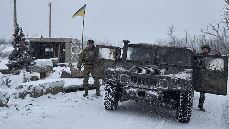 Україна має повністю переключитися на війну