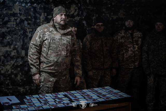 Фронтовиків нагородили відзнаками Головнокомандувача ЗСУ_1