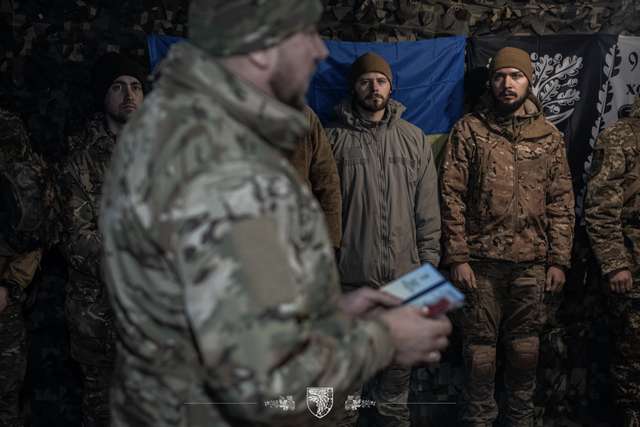 Фронтовиків нагородили відзнаками Головнокомандувача ЗСУ_5