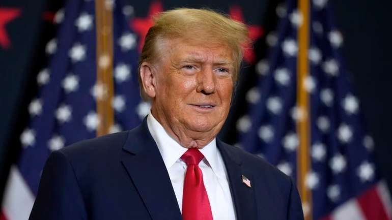 Виборці в Іллінойсі та Массачусетсі подали петицію за виключення Трампа з бюлетенів праймеріз