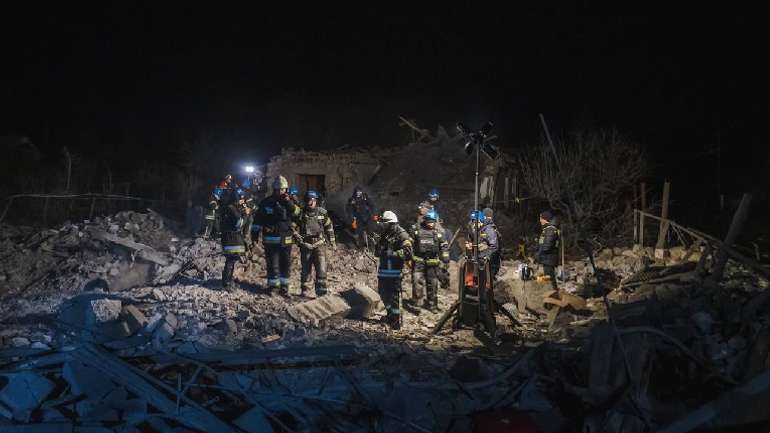 Російські ракетні обстріли України триватимуть усю зиму на вимогу товариша Сі