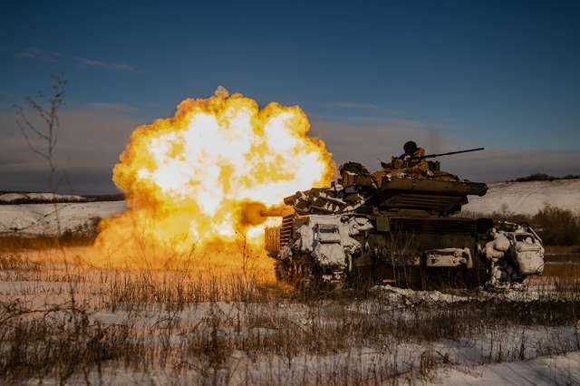 Українські захисники вибивають росіян із Бахмута_7