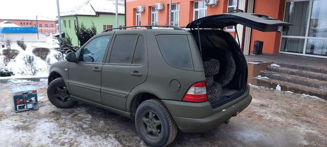 Селяни Полтавщини за свій кошт придбали авто і генератор для ЗСУ_1