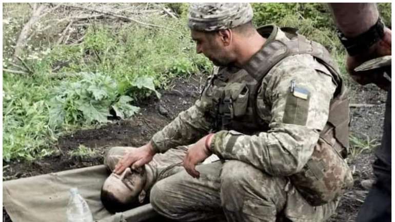 Ви або на фронті, а бо для фронту. В іншому випадку — поразка