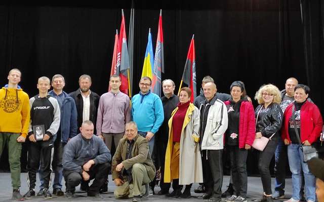 Друг «Тур» — перший у житті, у горнилі борні та у смерті_13