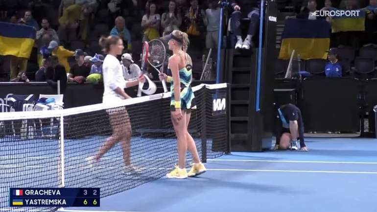 Даяна Ястремська відмовилася тиснути руку тенісистці з москви після матчу Australian Open