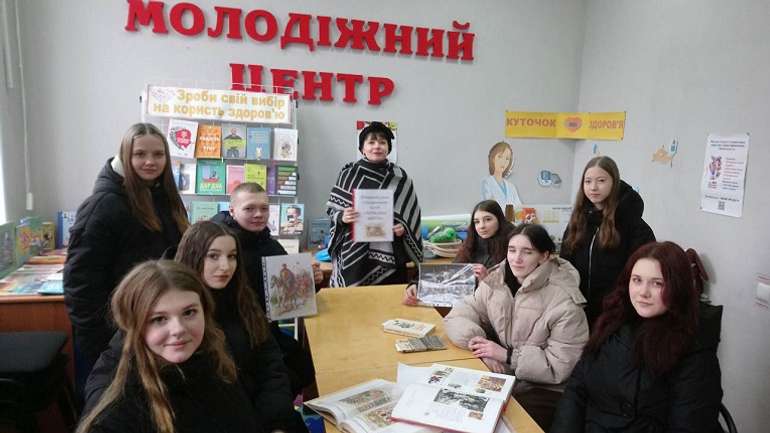 На Полтавщині молодь познайомили зі справжньою історією Русі