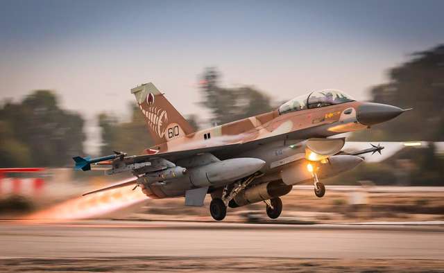 Компанія Top Aces навчатиме українців на F-16_3