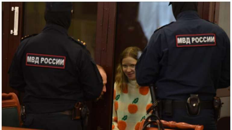 На росії засудили підозрювану у вбивстві пропагандиста Татарського