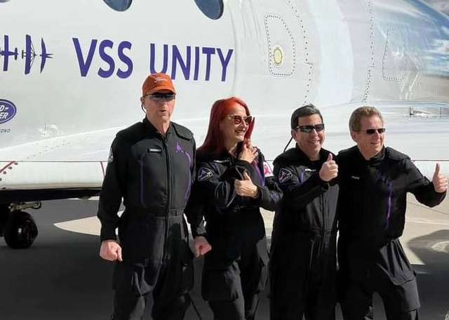 Уродженка Одеси Ліна Бороздіна стала першою українкою, яка побувала в космосі_3