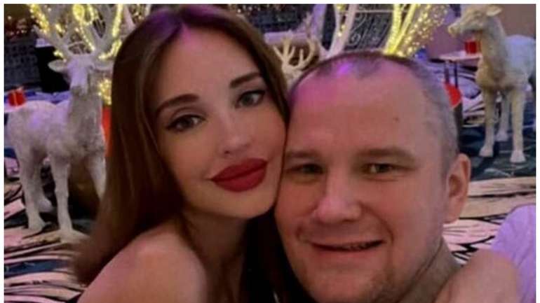 «Слуга народу» Богдан Торохтій придбав два Mercedes-Benz G400 за 20 тис. гривень