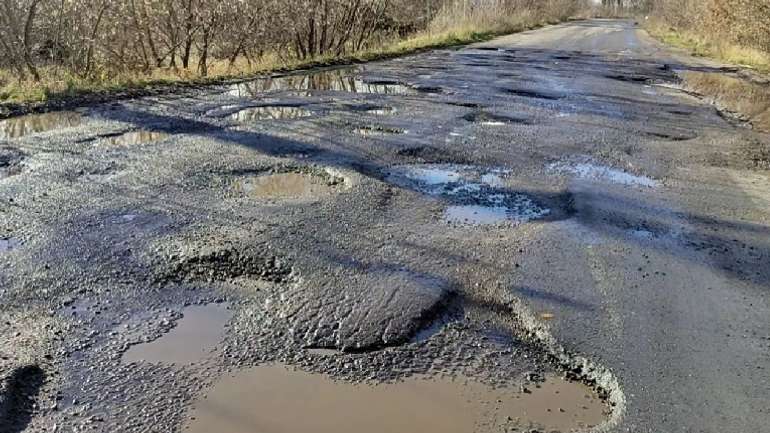 Полтавським чиновникам поставлено завдання знищити дороги
