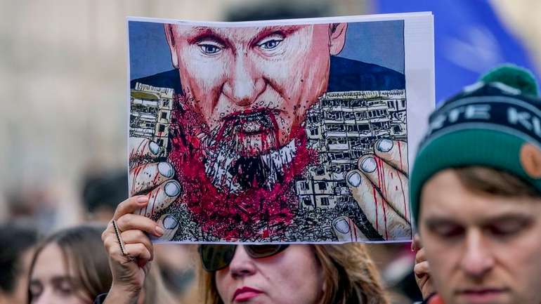 Донька Нємцова закликає відреагувати на смерть Навального допомогою Україні