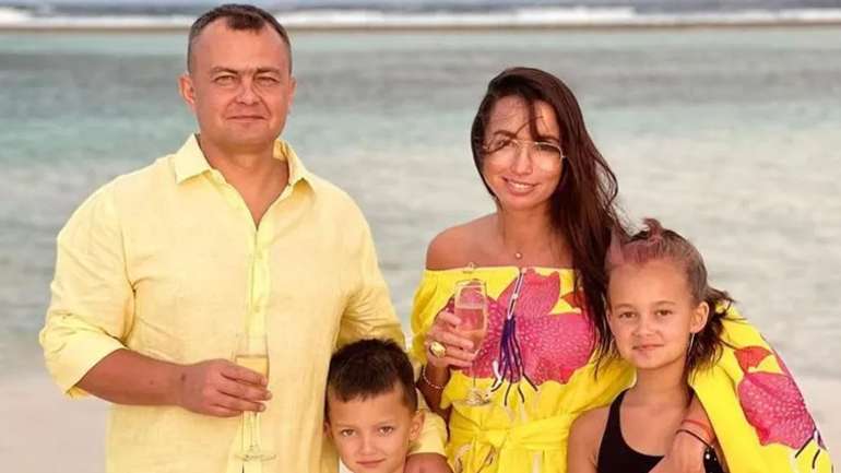 Фотофакт: дружина депутата-втікача Арістова подала на розлучення