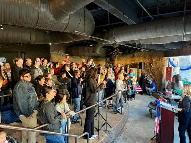 У США бегемота Тімоті висунули кандидатом у президенти_7