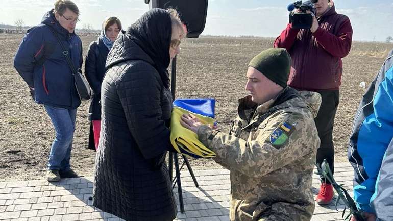 Миргород попрощався із захисником України Олексієм Реутом