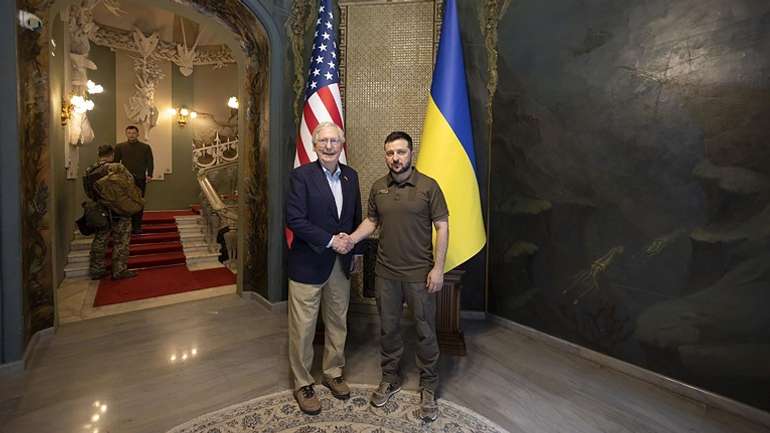 Друг України сенатор МакКоннелл залишає велику політику