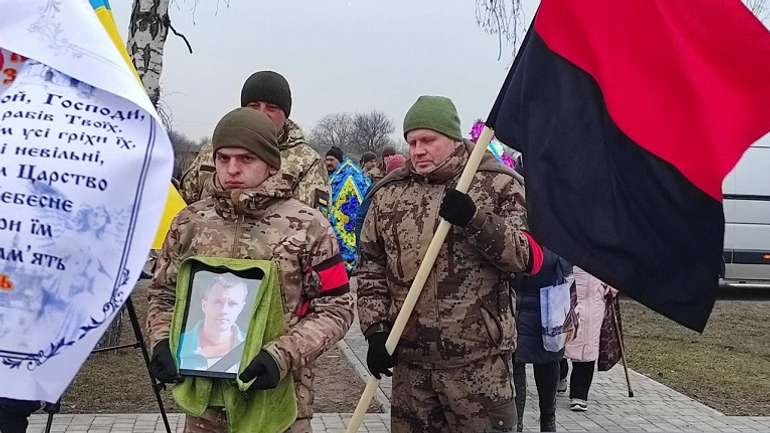 На щиті: Полтавщина попрощалася зі своїм захисником Володимиром Турбабою