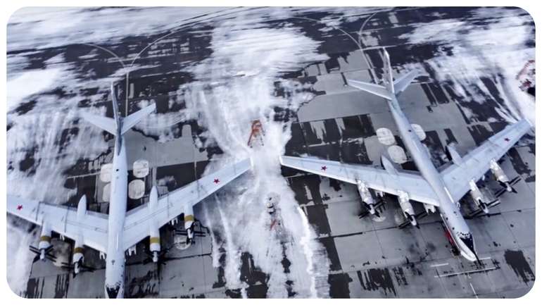 Українські дрони атакували аеродром у Енґельсі