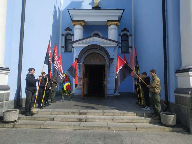Україна у жалобі. Київ прощається із воїнами ДУК ПС_9