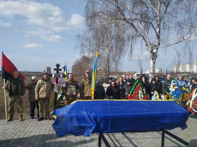 Уродженець Миргорода і оборонець України Микола Колісник відлетів у Вирій_3
