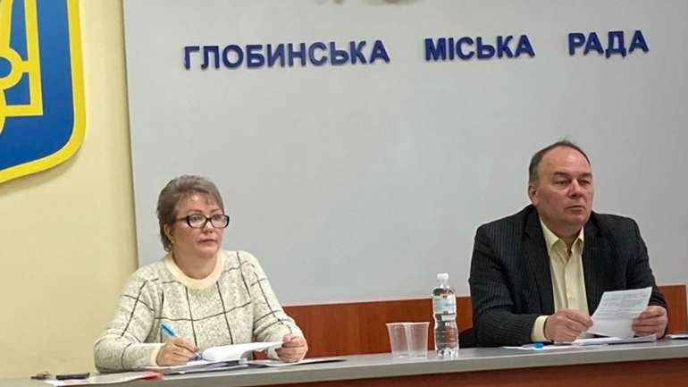 Глобинська міськрада допоможе грошима захисникам України