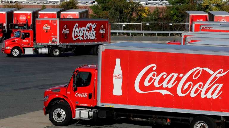 Власник виробника Coca-Cola в Україні продовжує працювати на росії та заробив рекордний прибуток