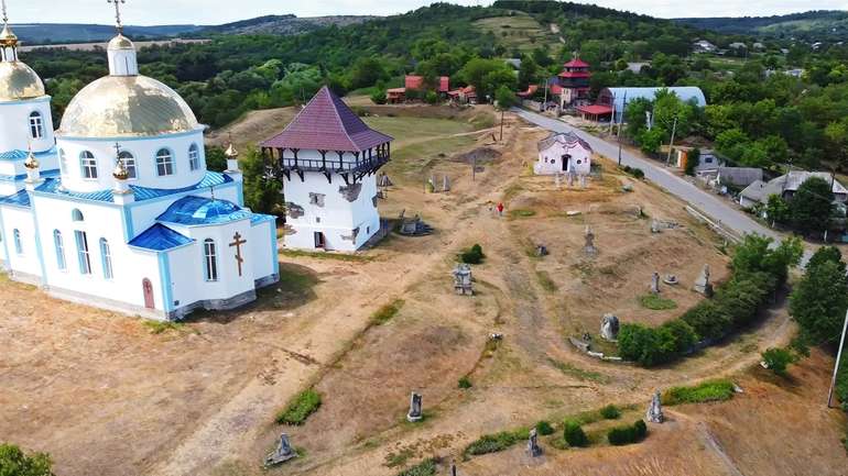 Слуги урода продовжують знищувати культурну спадщину