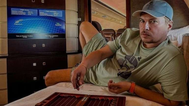 На Кіпрі відбулось затримання співвласника онлайн-казино Pin-UP росіянина Дмитра Пуніна.