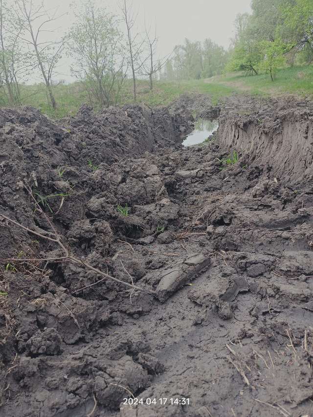 В одній із заповідних зон Полтавщини орудують зловмисники_4