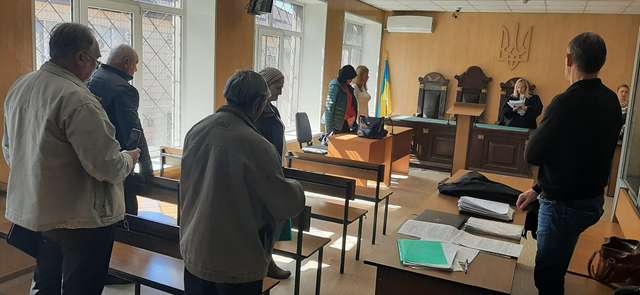 Полтаватеплоенерго за допомогою Октябрського суду тероризує містян_1