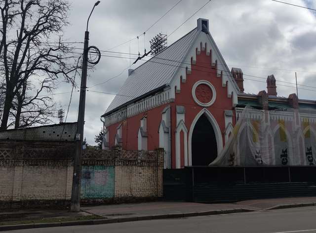 У Чернігові відновили знищену окупантами архітектурну пам'ятку_1