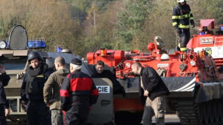 Чеська поліція завершила розслідування вибухів на складах боєприпасів у 2014 році