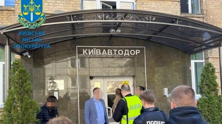 Директор «Ростдорстрой» та глава «Київавтодору» отримали підозри за корупцію