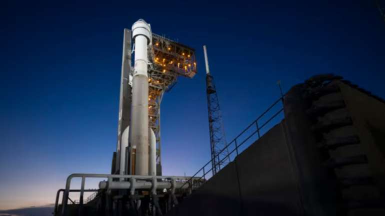 Boeing готується відправити астронавтів на МКС