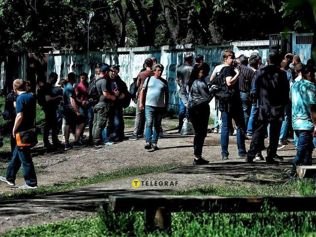 Українські чоловіки знову штурмують військкомати_1