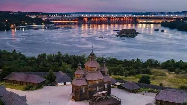 З прифронтового Запоріжжя тікає молодь