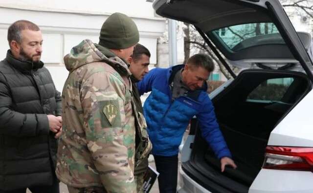 Колишній командир 116 бригади ТрО віддав дружині автомобіль, який місто купило військовим_2