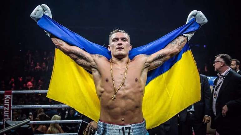 Усик прибув до Саудівської Аравії на бій з Ф'юрі