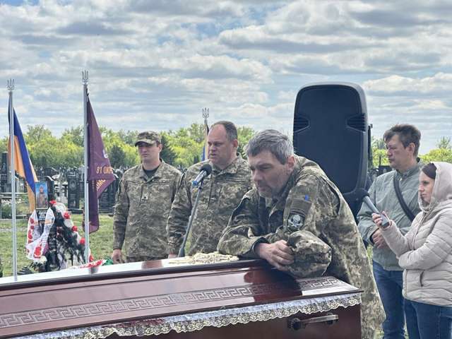 Полеглого фронтовика Руслана Фігеля поховали у Миргороді_5