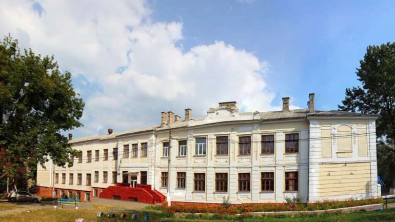 Полтавська ОВА переплатить 4 млн грн за реконструкцію відділення обласної лікарні