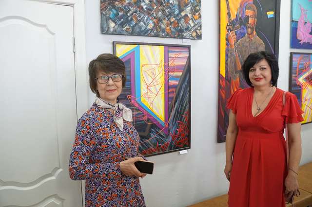 У Лубнах відкрилась мистецька виставка «Лубенська художня весна 2024»_19