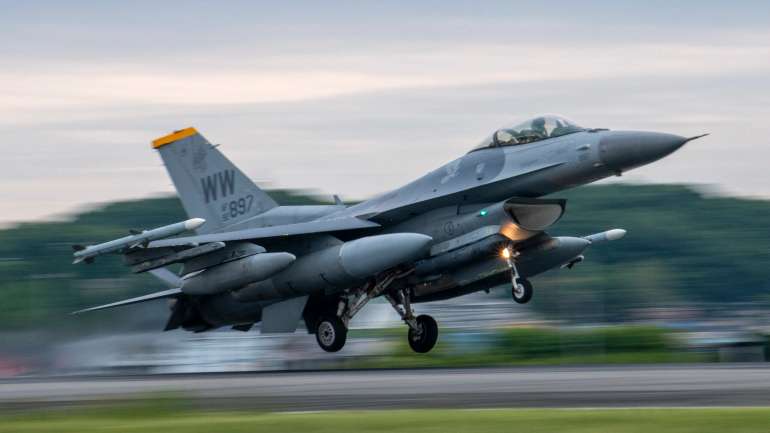 Бельгія заявила про передачу Україні 30 винищувачів F-16 до 2028 року