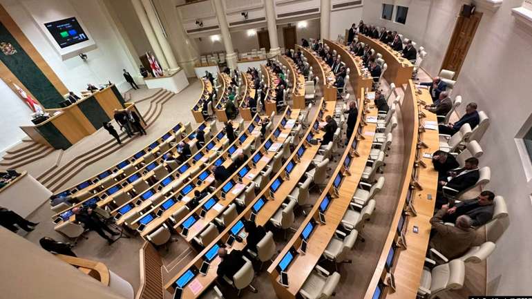 Парламент Грузії остаточно затвердив закон про іноагентів