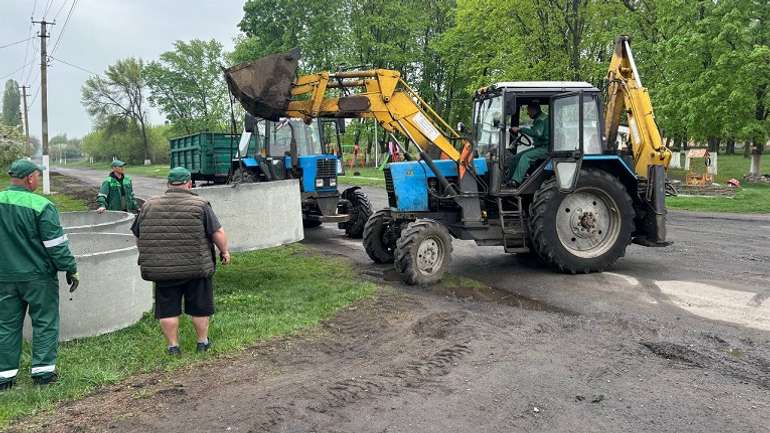 У Машівці відновили ремонт центрального водогону