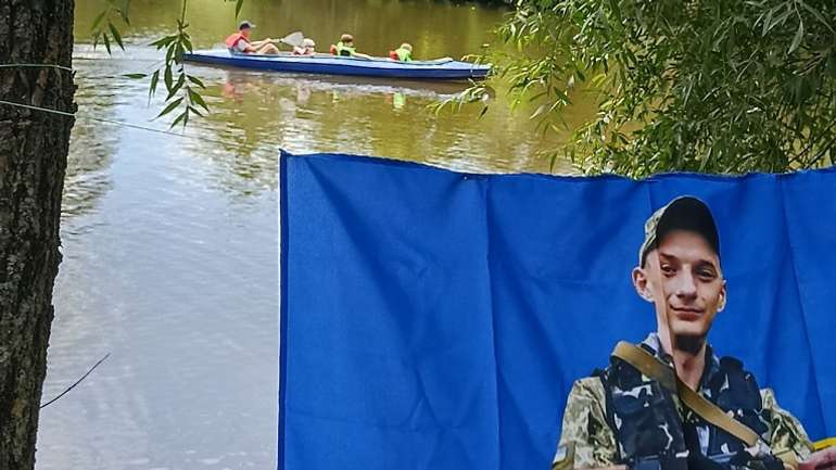 Миргородці провели водні змагання у пам'ять про полеглого фронтовика Олега Бабенка