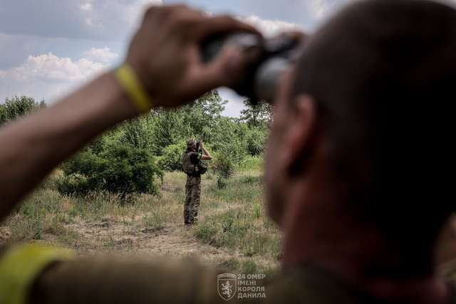Лицарі короля Данила із лав 24 ОМБр успішно винищують російські «Орлани»_3