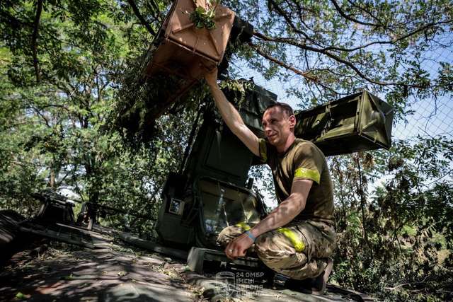 Лицарі короля Данила із лав 24 ОМБр успішно винищують російські «Орлани»_5