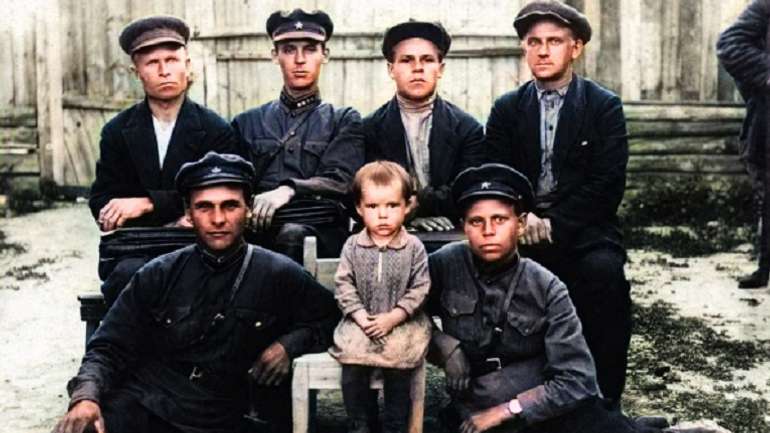 Комсомольці Саратовщини (1934 рік)